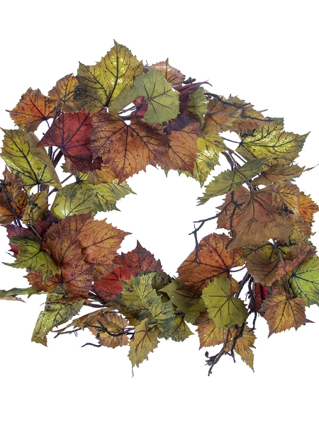 Picture of 28" MAPLE LEAF WREATH W/BERRY